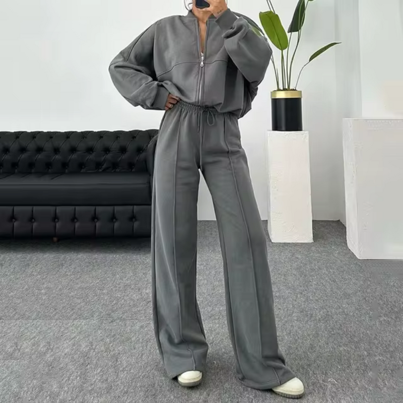 Effortlessly Elegant Jacket with a Timeless Design