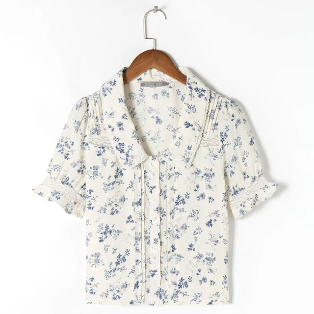 Beautifully Finished Blouse in a Timeless Design
