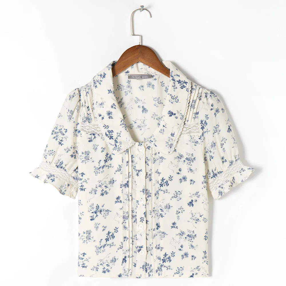 Beautifully Finished Blouse in a Timeless Design