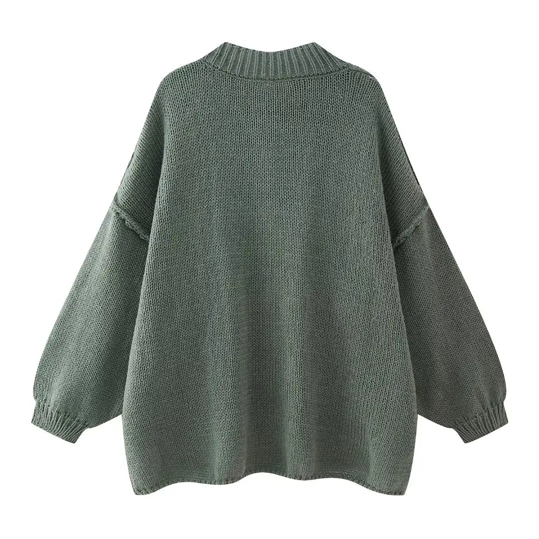 Classic Vintage Sweater with a Flattering Fit