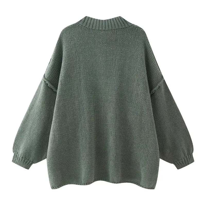 Classic Vintage Sweater with a Flattering Fit