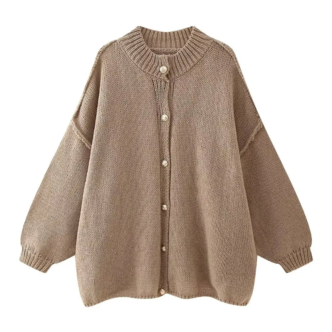 Classic Vintage Sweater with a Flattering Fit