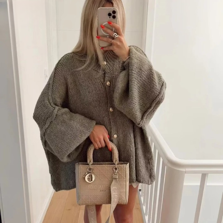 Classic Vintage Sweater with a Flattering Fit