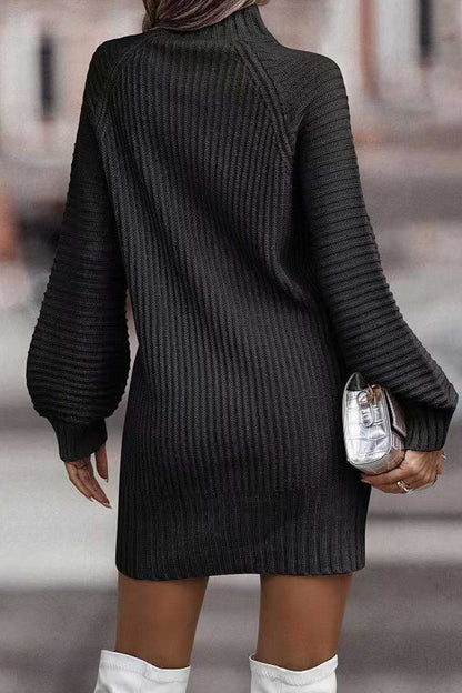 Well Tailored Sweater with a Graceful Silhouette
