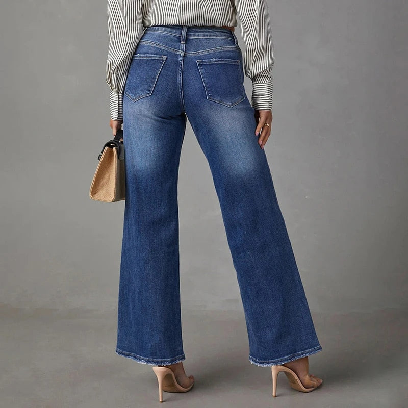 Beautifully Balanced Bag with Timeless Character