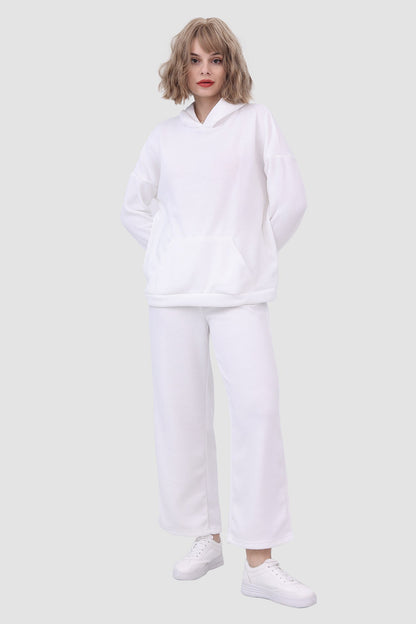Well Tailored Garment with a Graceful Silhouette