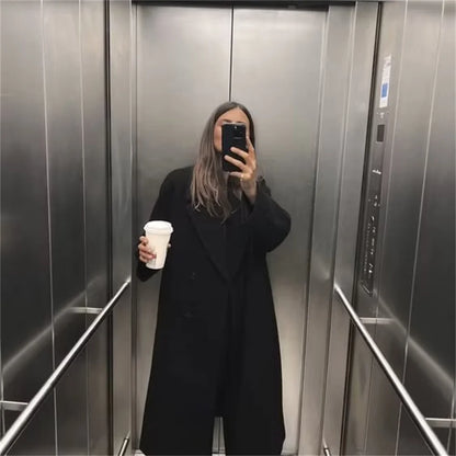 Gracefully Styled Jacket for Any Occasion