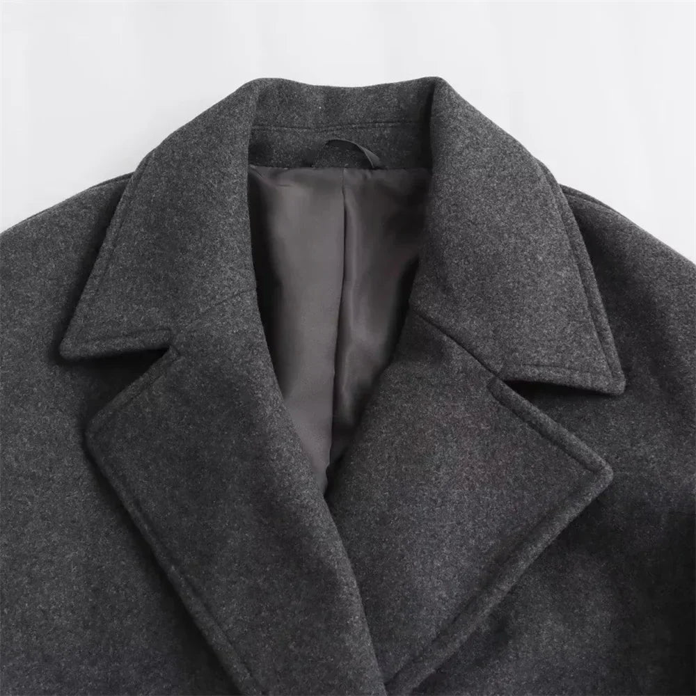 Gracefully Styled Jacket for Any Occasion