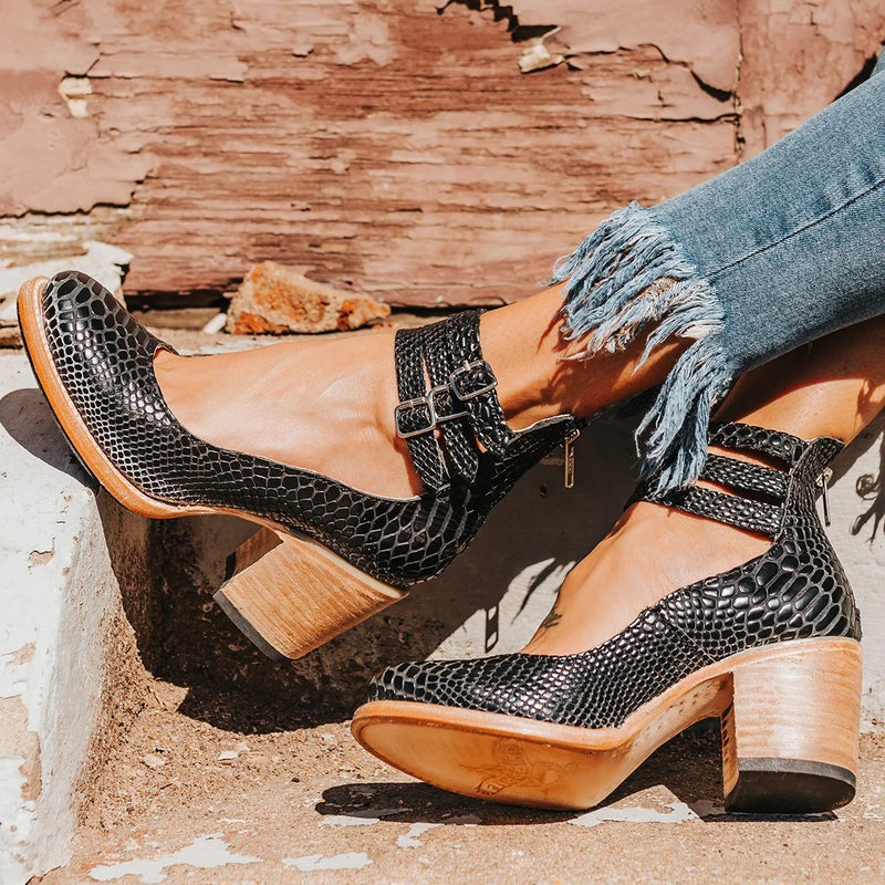 Graceful Orthopedic Shoes for Modern Look