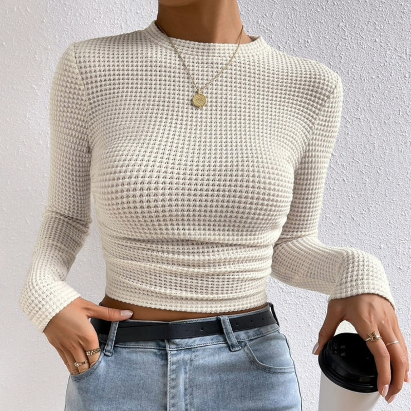 Effortlessly Elegant Sweater with a Timeless Design