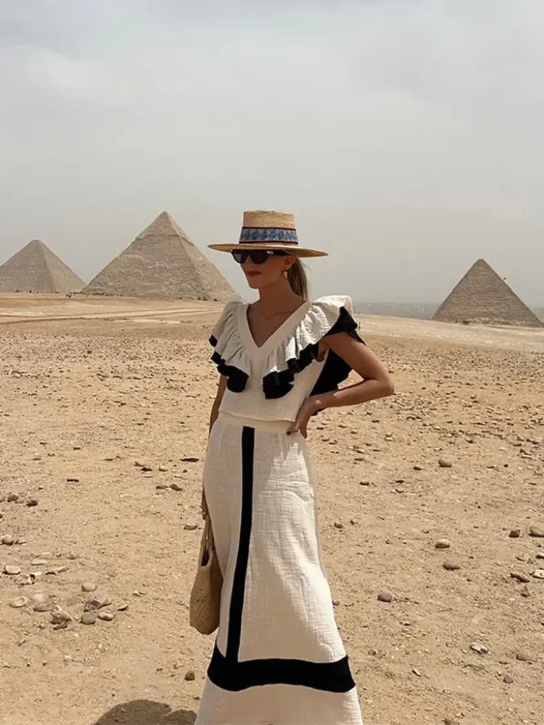 Effortlessly Elegant Garment with a Timeless Design