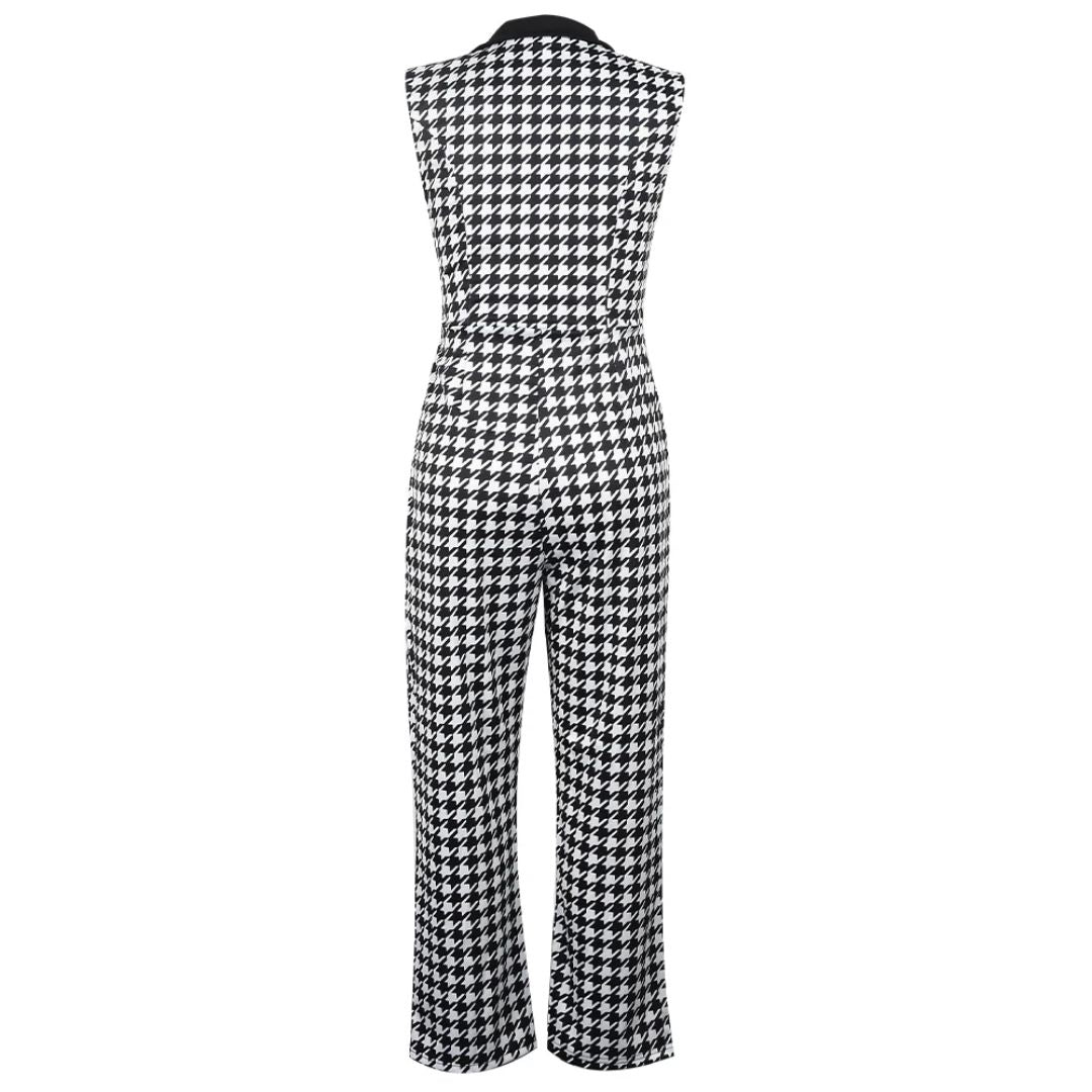 Effortlessly Elegant Garment with a Timeless Design