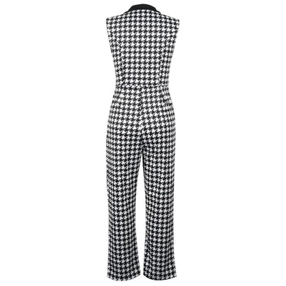 Effortlessly Elegant Garment with a Timeless Design