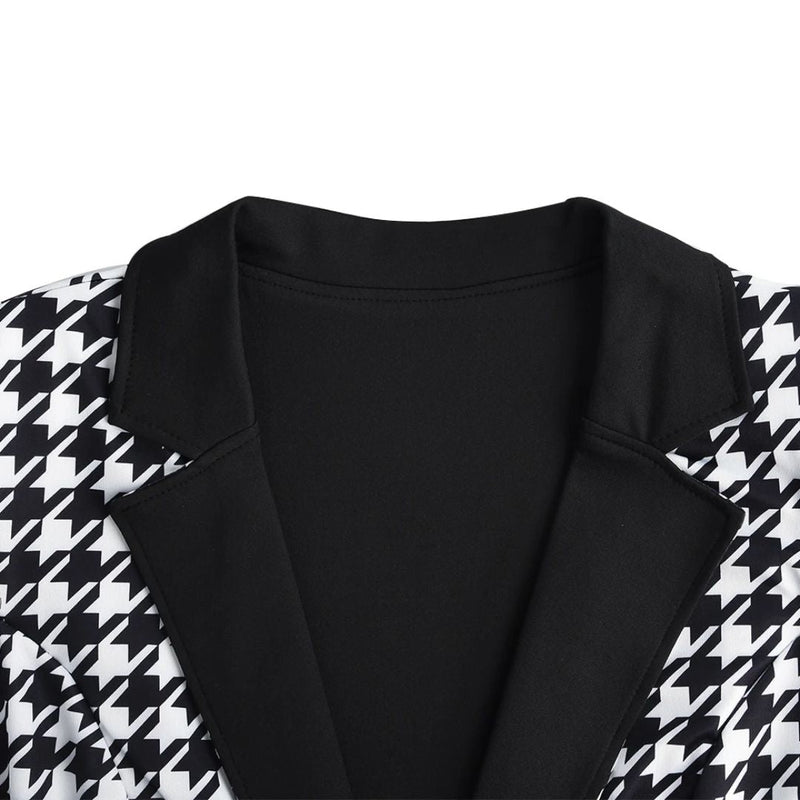 Effortlessly Elegant Garment with a Timeless Design