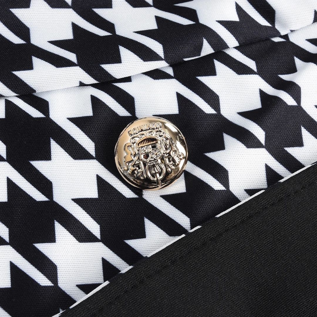 Effortlessly Elegant Garment with a Timeless Design