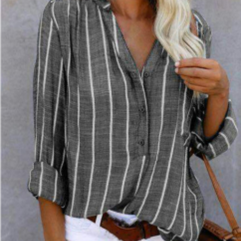 Well Tailored Shirt with a Graceful Silhouette