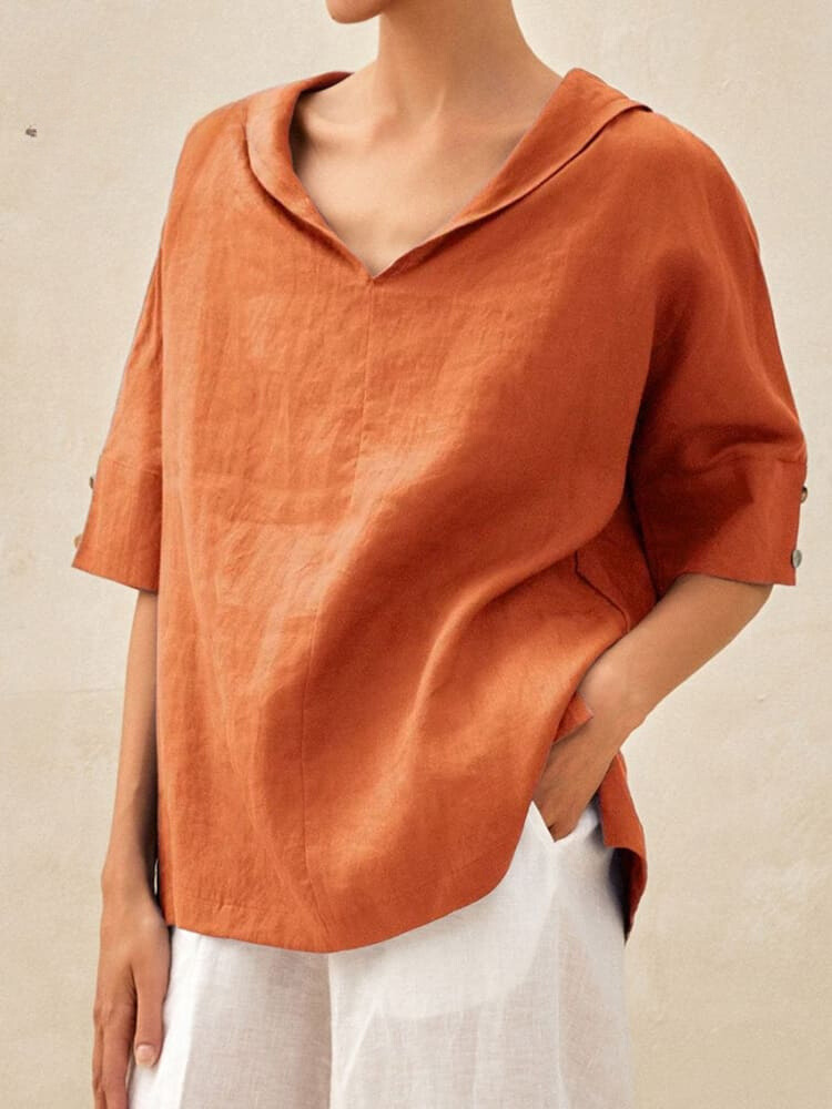 Effortlessly Elegant Blouse with a Timeless Design