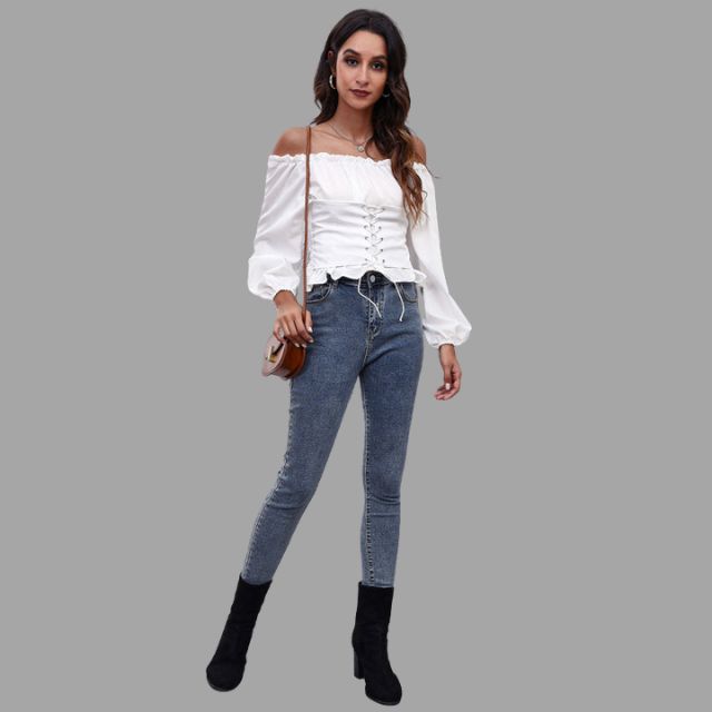 Sophisticated Blouse with a Clean Classic Look