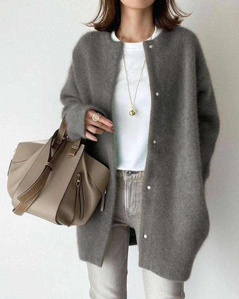 Classic Vintage Cardigan with a Flattering Fit