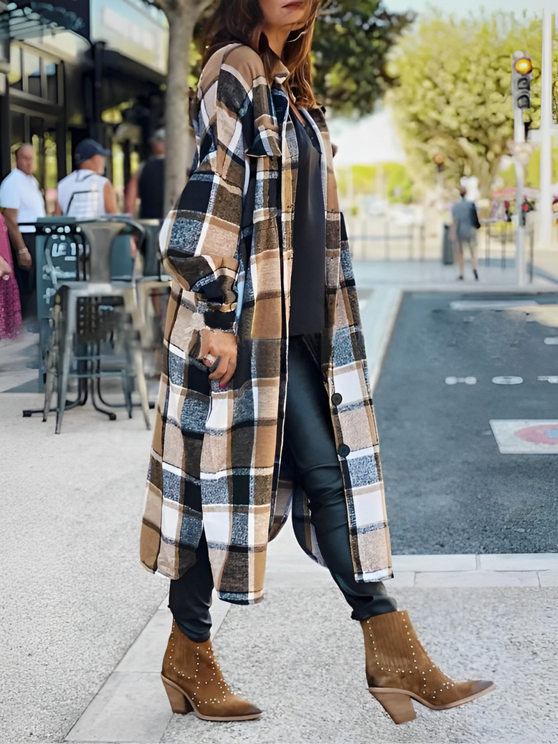 Classic Vintage Coat with a Flattering Fit