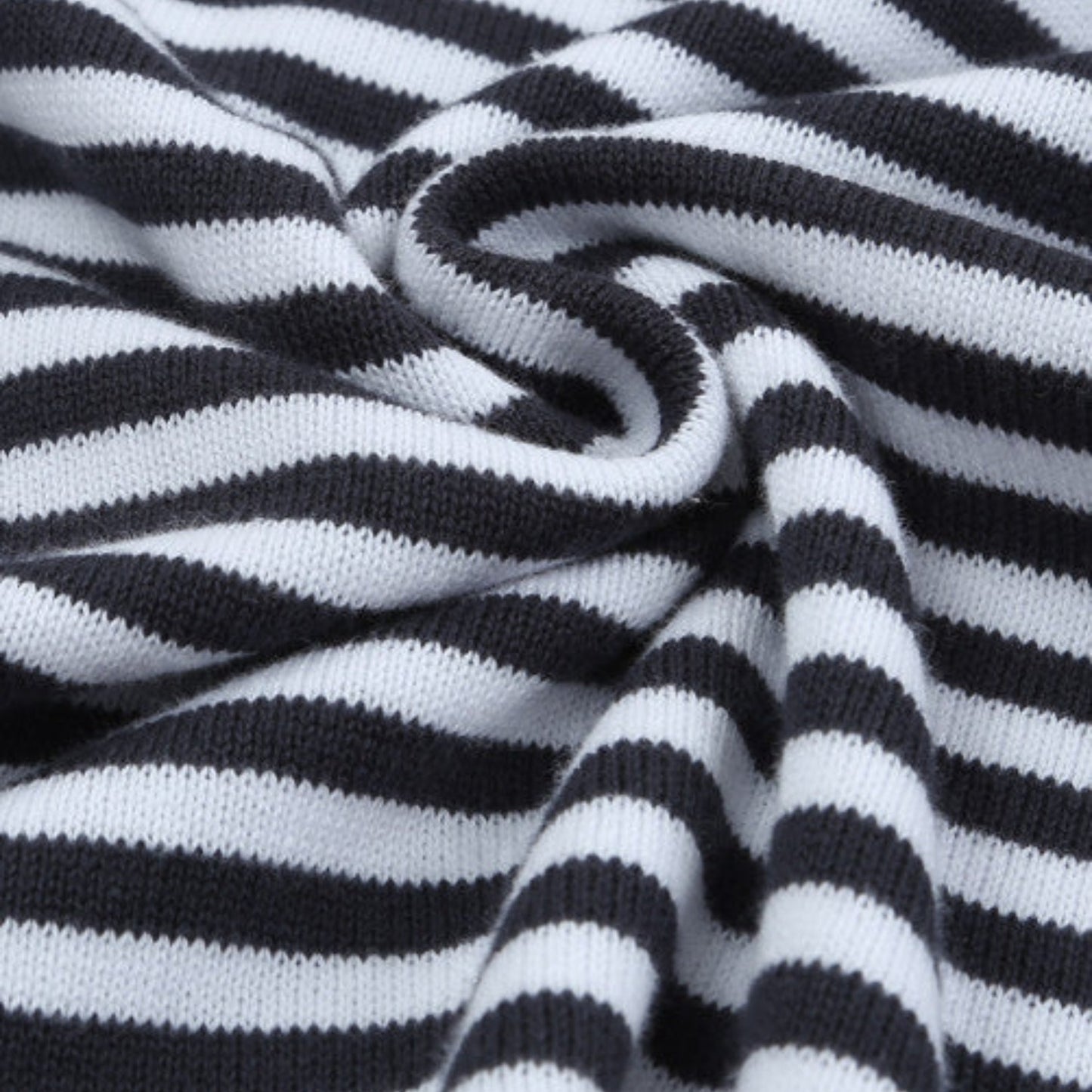 Beautifully Finished Top in a Timeless Design
