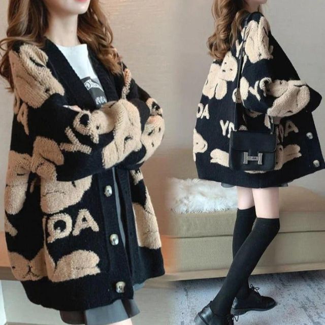 Elegantly Styled Cardigan for Everyday Wear