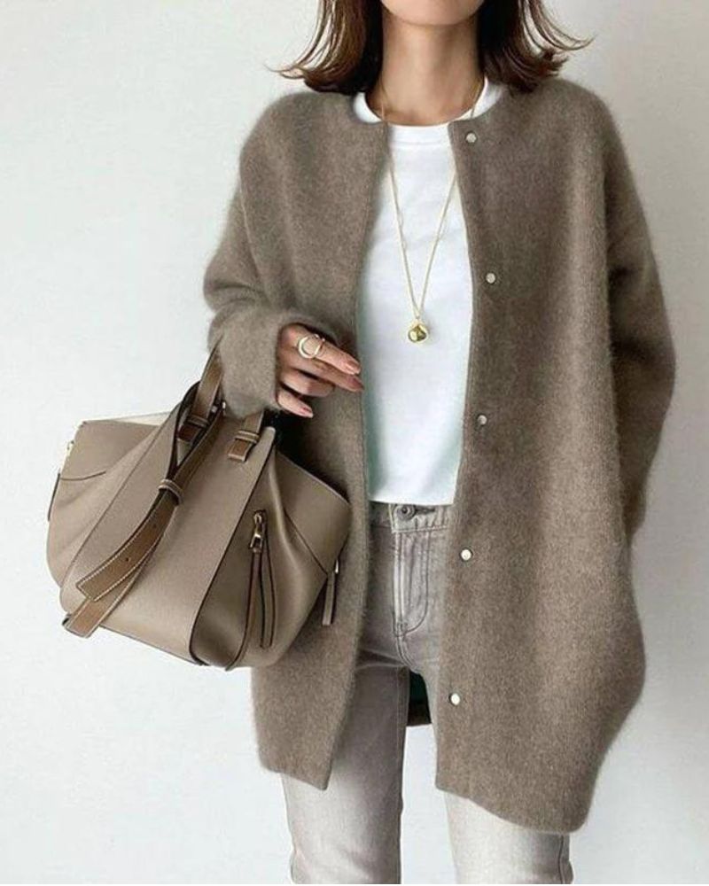 Classic Vintage & Enduringly Stylish Cardigan