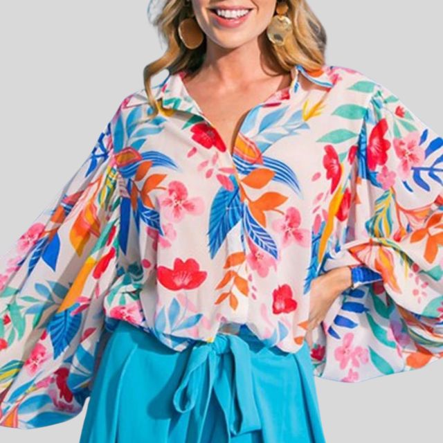 Classic Vintage Blouse with a Flattering Fit