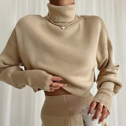 Effortlessly Elegant Sweater with a Timeless Design