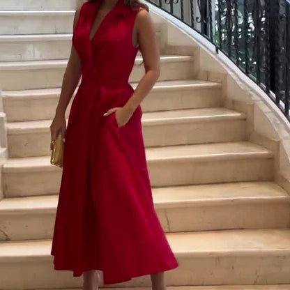 Classic Vintage Dress with a Flattering Fit