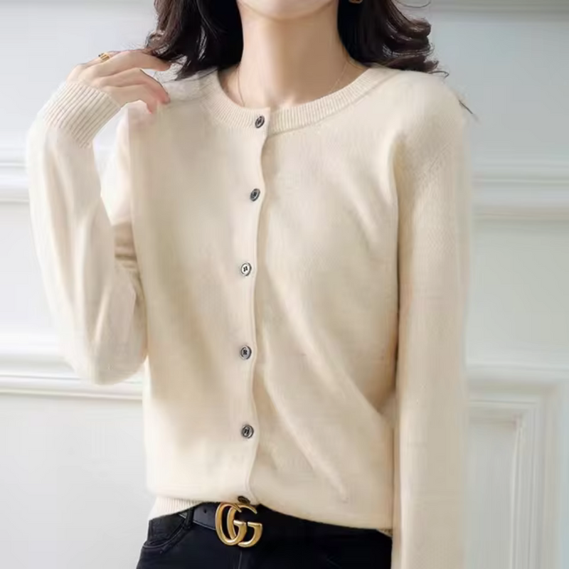 Elegantly Styled Cardigan for Everyday Wear