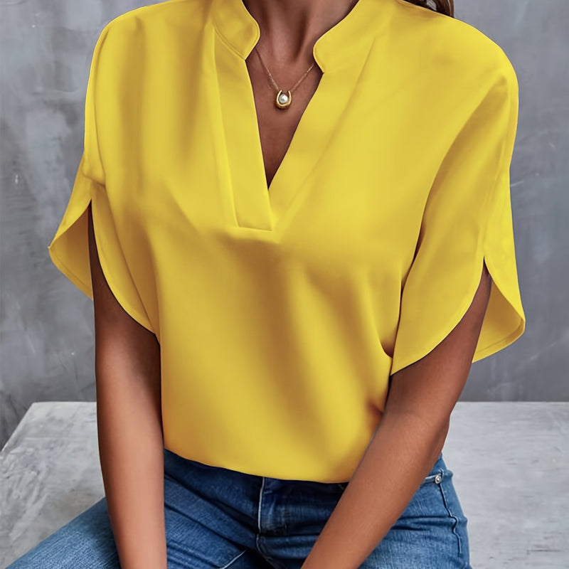 Sophisticated Blouse with a Clean Classic Look