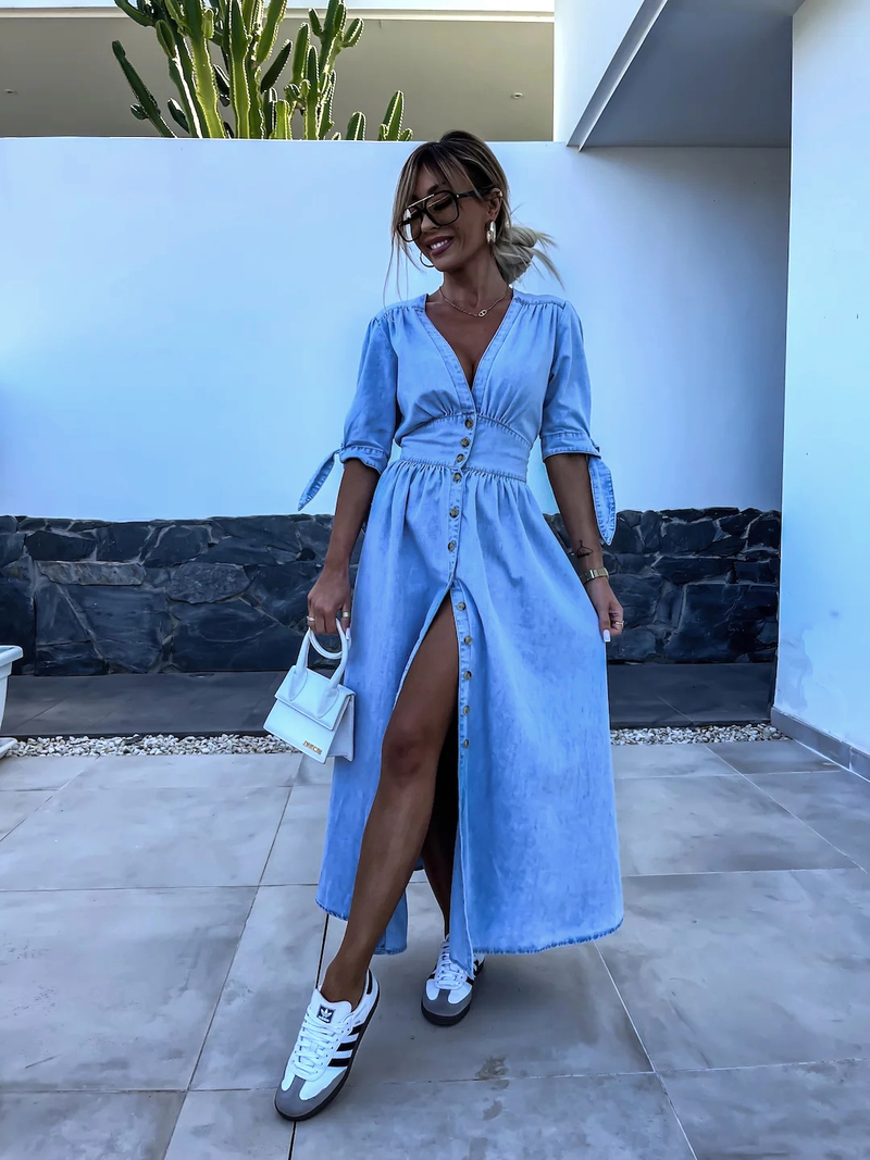 Sophisticated Dress with a Clean Classic Look