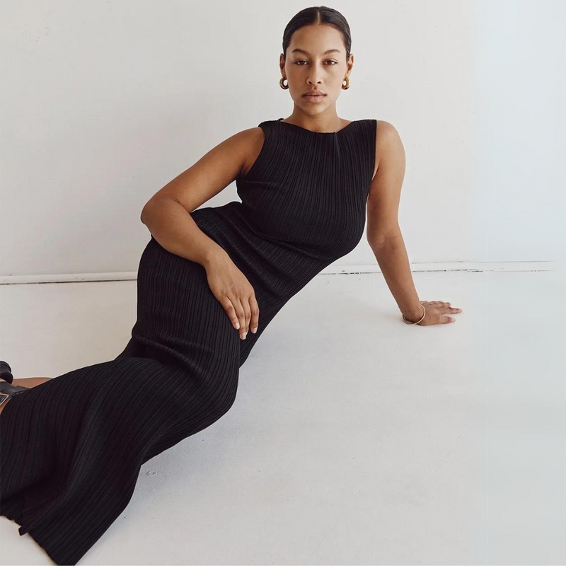 Sophisticated Dress with a Clean Classic Look