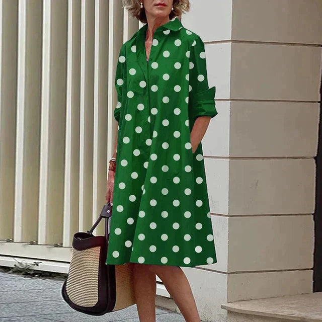 Classic Vintage Dress with a Flattering Fit