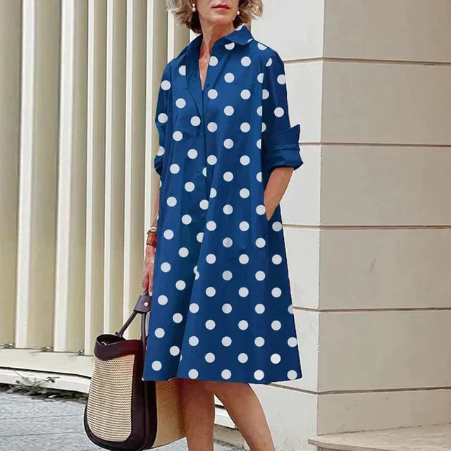 Classic Vintage Dress with a Flattering Fit