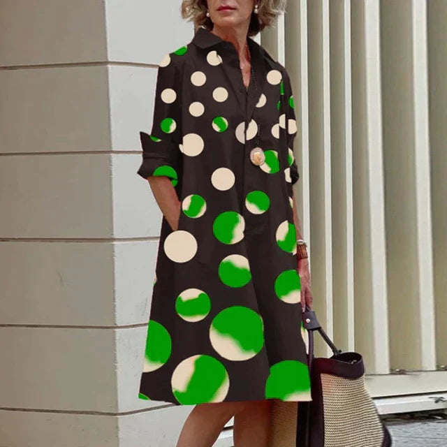 Classic Vintage Dress with a Flattering Fit