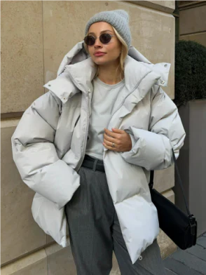 Effortlessly Elegant Jacket with a Timeless Design