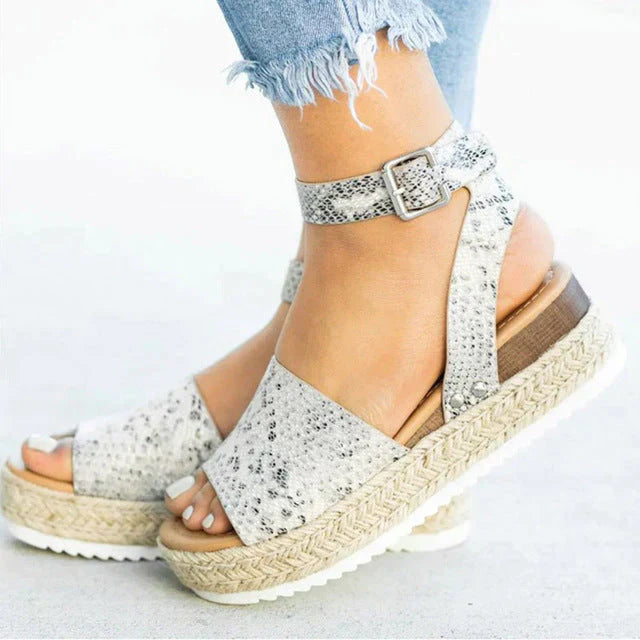Graceful Orthopedic Sandals for Modern Look