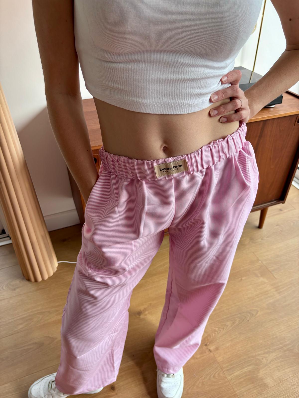 Elegantly Styled Pants for Everyday Wear