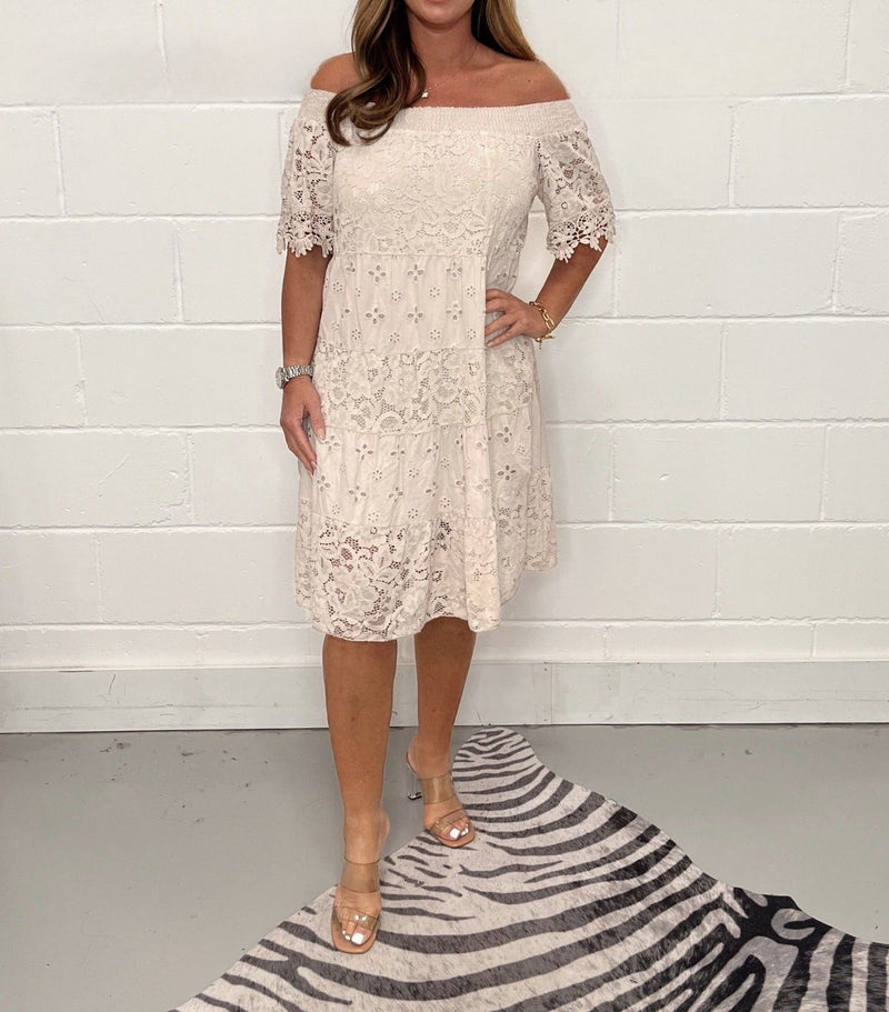 Beautifully Crafted Dress in a Classic Style