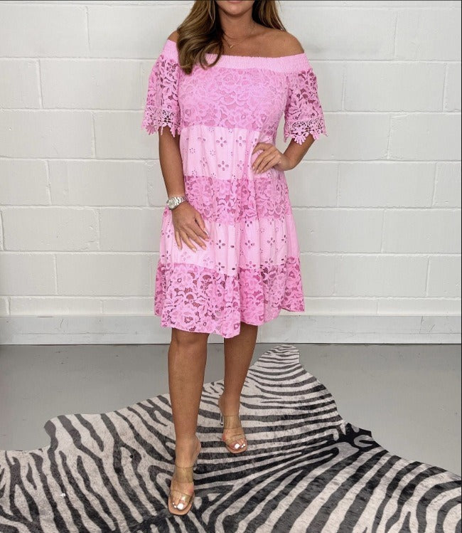 Beautifully Crafted Dress in a Classic Style