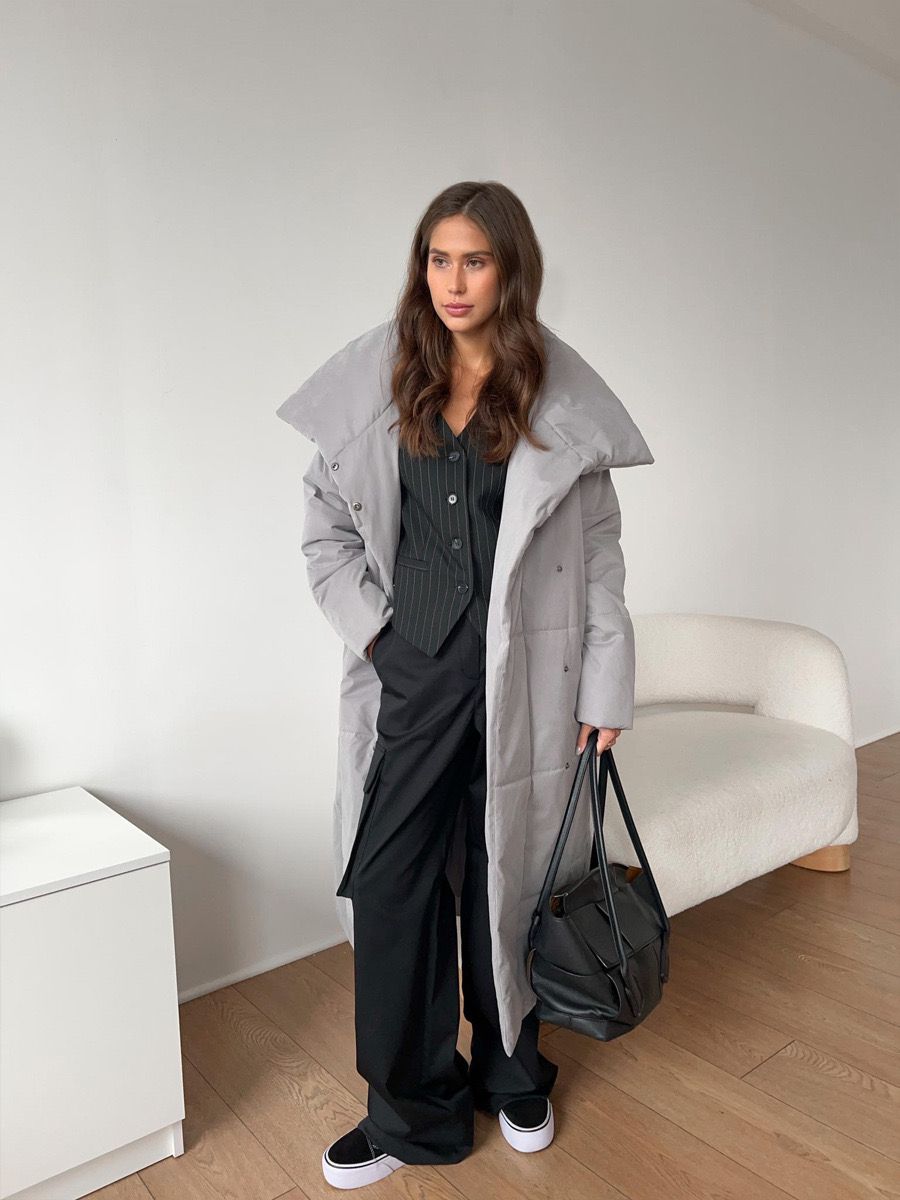 Effortlessly Elegant Coat with a Timeless Design