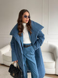 Effortlessly Elegant Coat with a Timeless Design