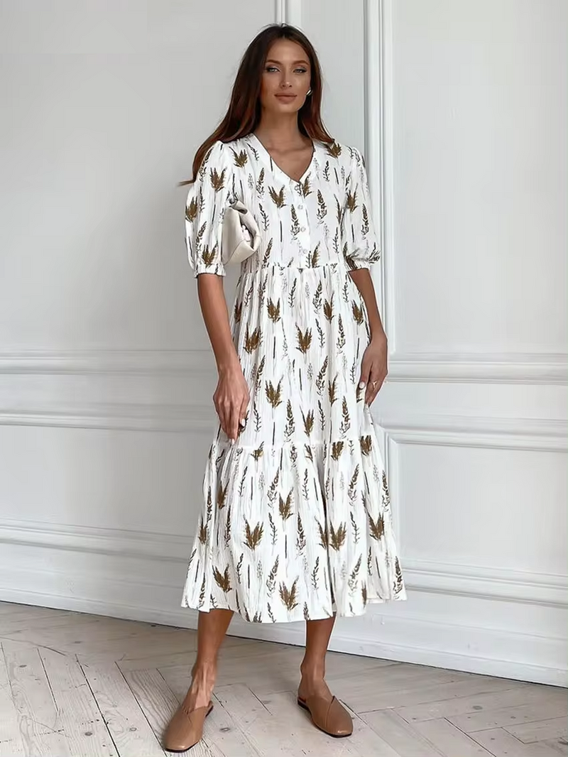 Sophisticated Dress with a Clean Classic Look