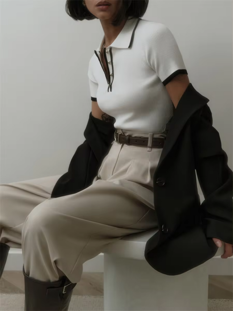 Classic Vintage Sweater with a Flattering Fit