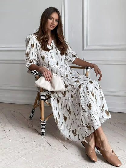Sophisticated Dress with a Clean Classic Look