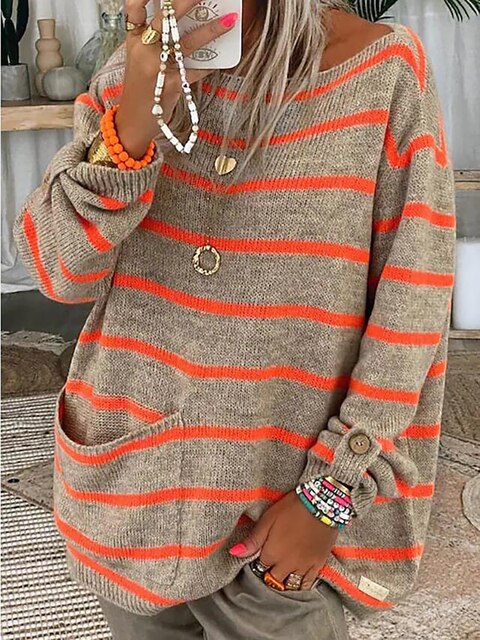 Classic Vintage Blouse with a Flattering Fit