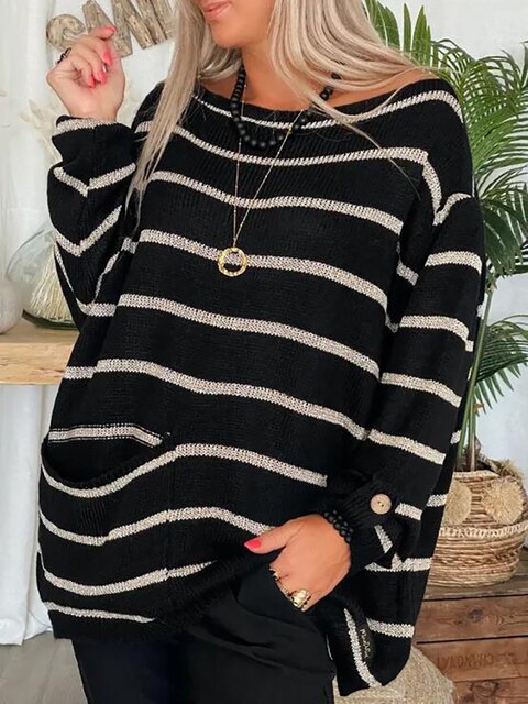 Classic Vintage Blouse with a Flattering Fit