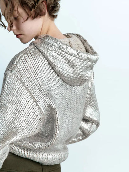 Well Tailored Garment with a Graceful Silhouette